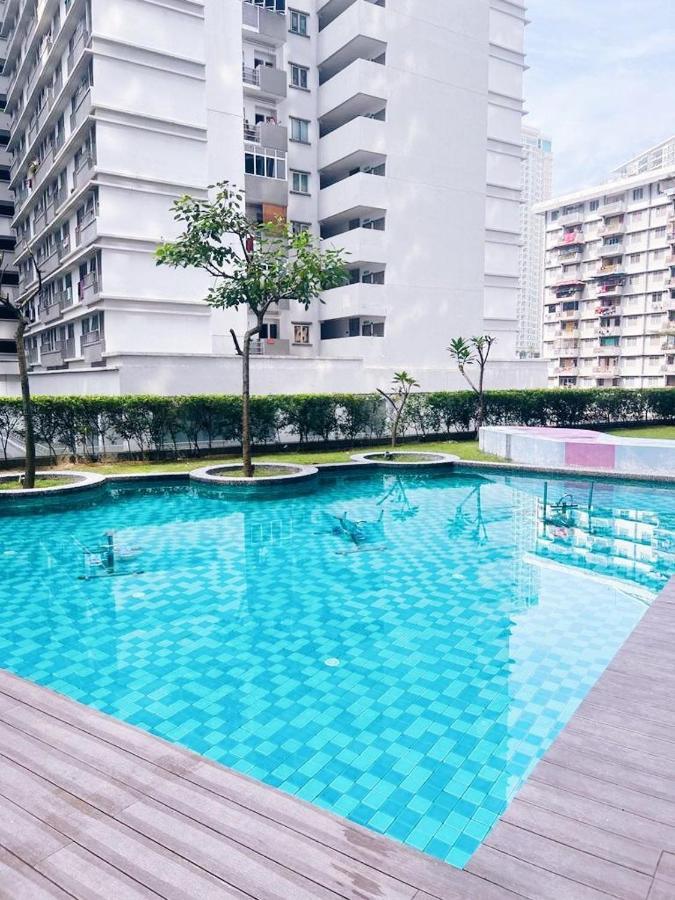 Connected Train 3 Bedrooms - Above Klgateway Mall 14 Kuala Lumpur Kültér fotó